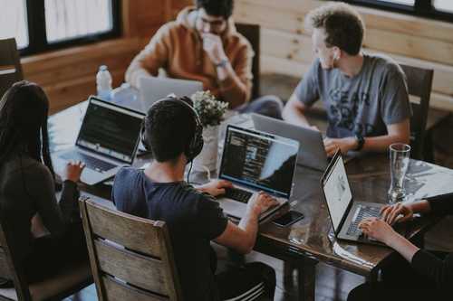 The Benefits Of Hiring A Dedicated Developer For eCommerce Projects